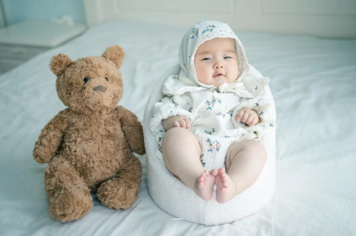 巴音郭楞蒙古宝宝吐奶是什么原因